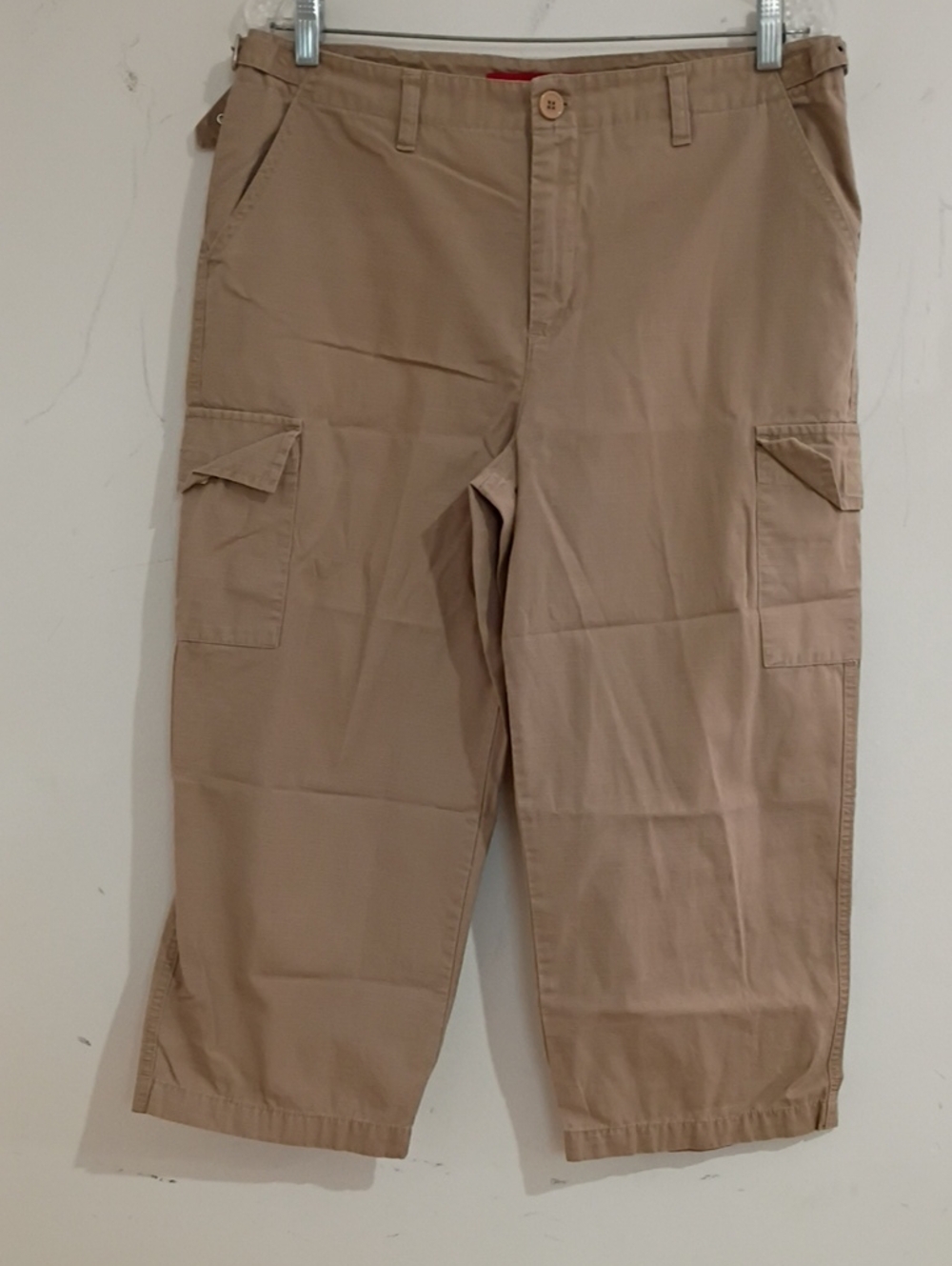 Gloria Vanderbilt Khaki Cargo Capris